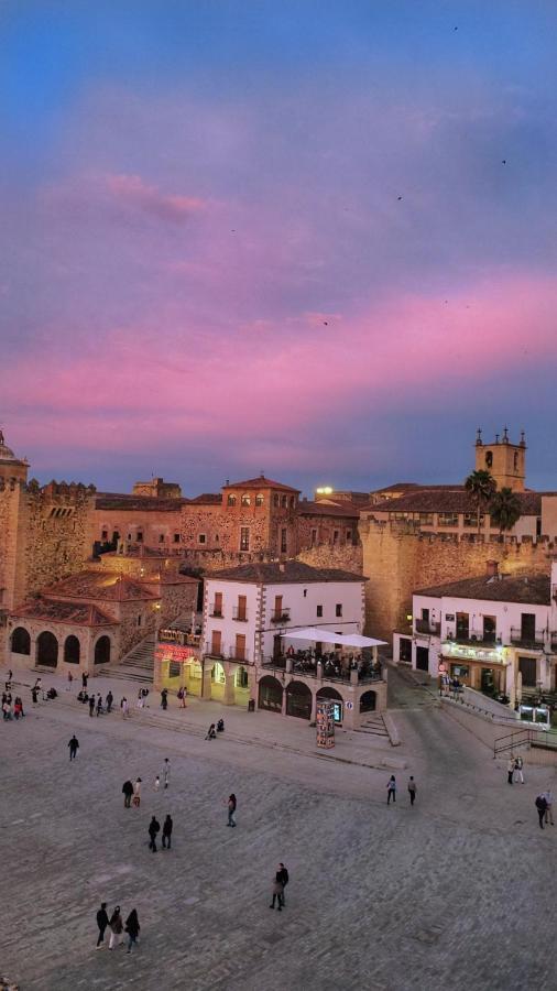 Hostal Martes Caceres Plaza Mayor - Tercer Piso Sin Ascensor Экстерьер фото