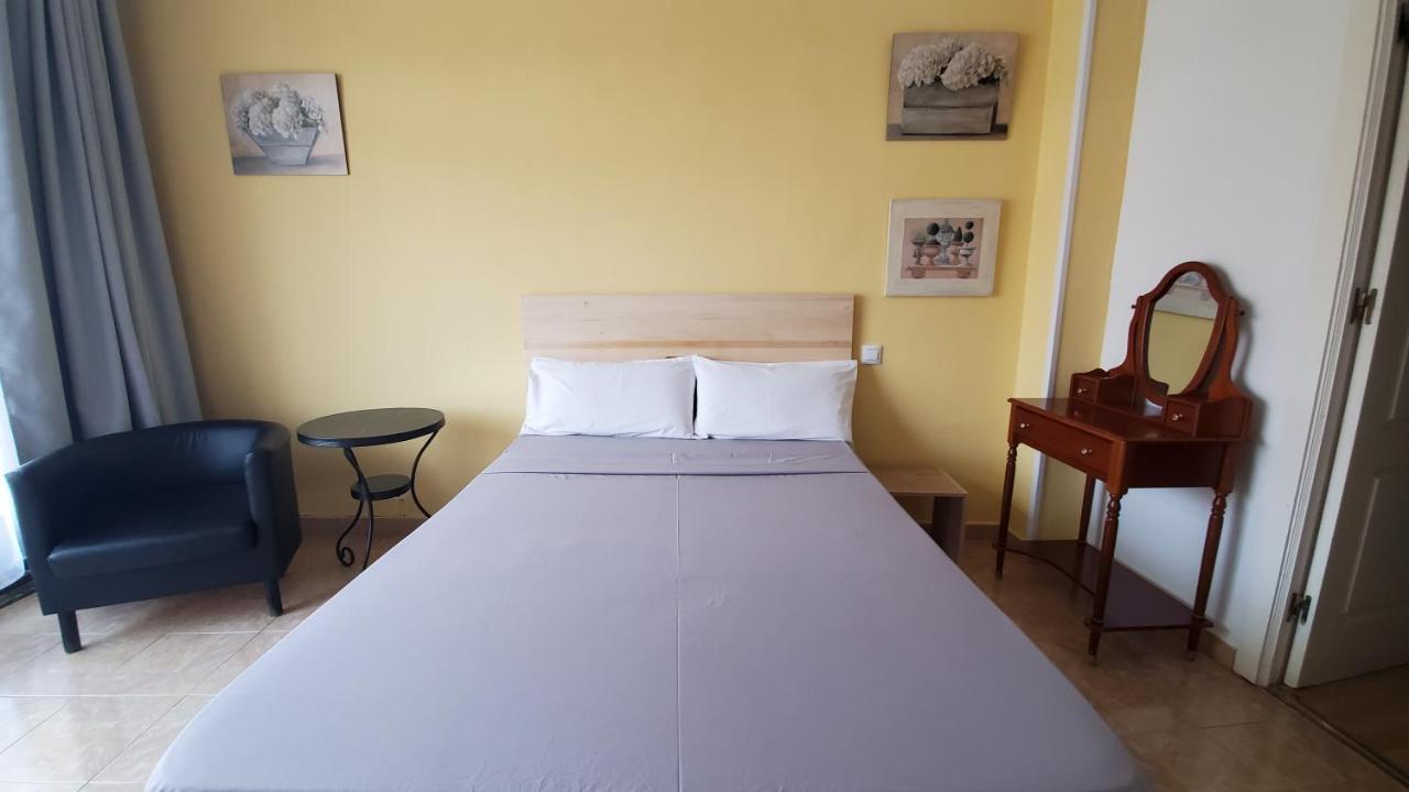 Hostal Martes Caceres Plaza Mayor - Tercer Piso Sin Ascensor Экстерьер фото