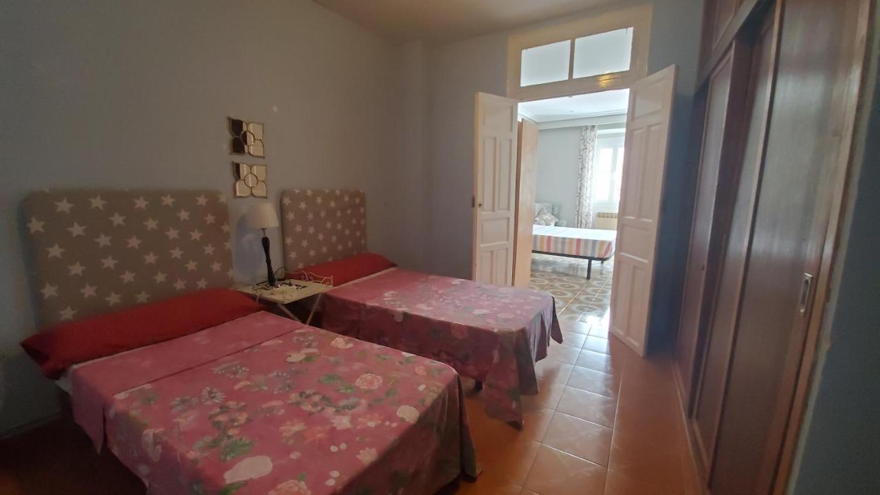 Hostal Martes Caceres Plaza Mayor - Tercer Piso Sin Ascensor Экстерьер фото